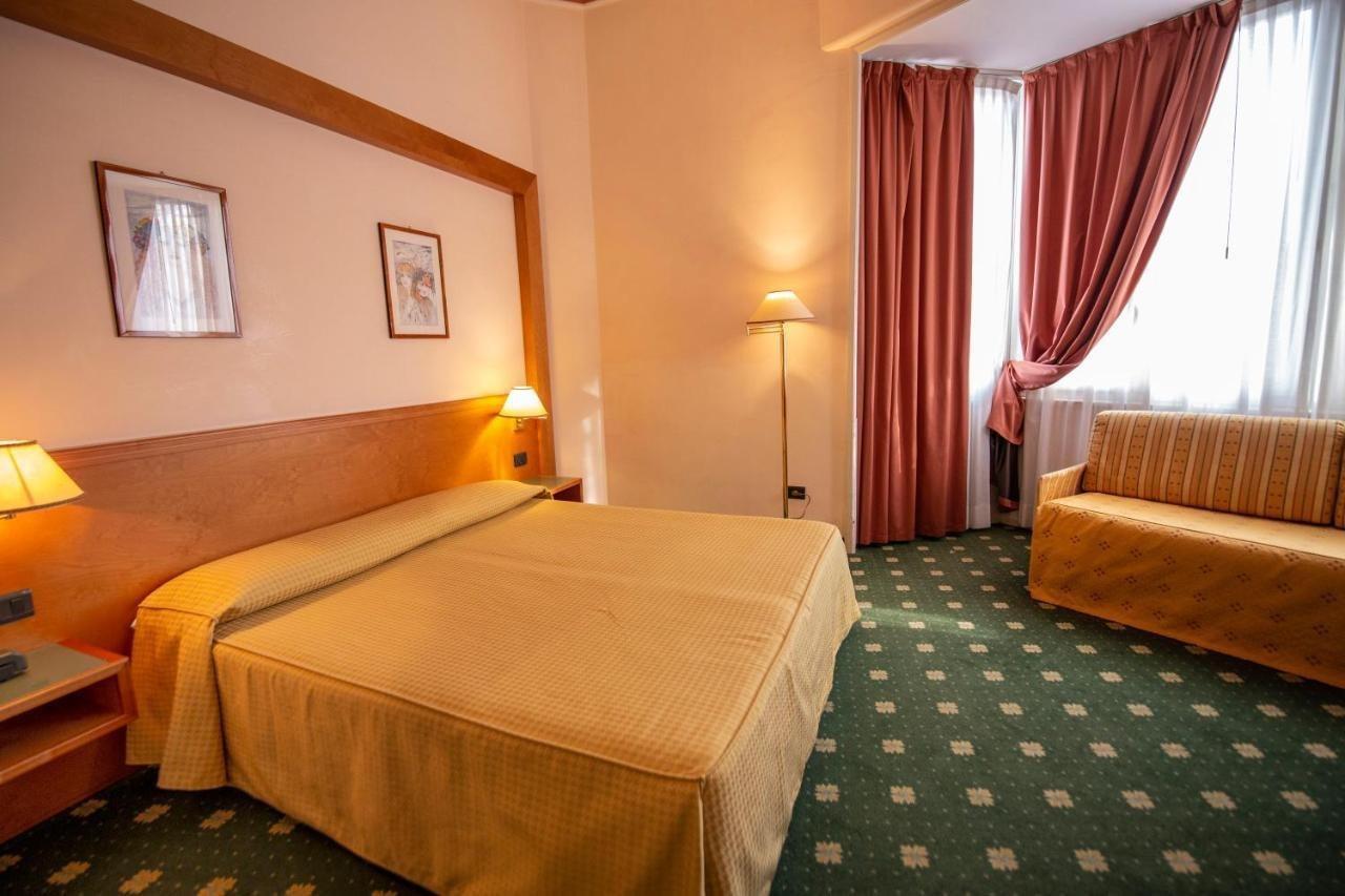 Hotel Estense Модена Екстер'єр фото