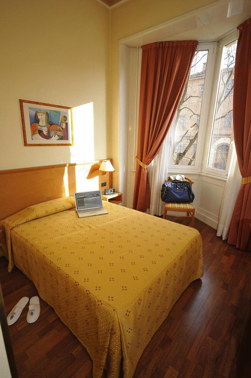 Hotel Estense Модена Екстер'єр фото