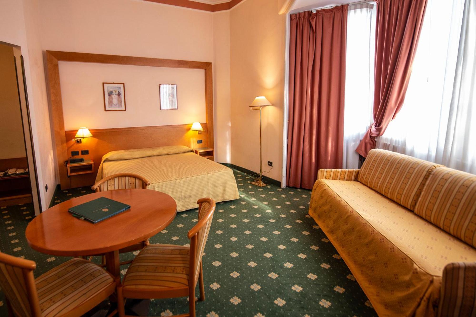 Hotel Estense Модена Екстер'єр фото