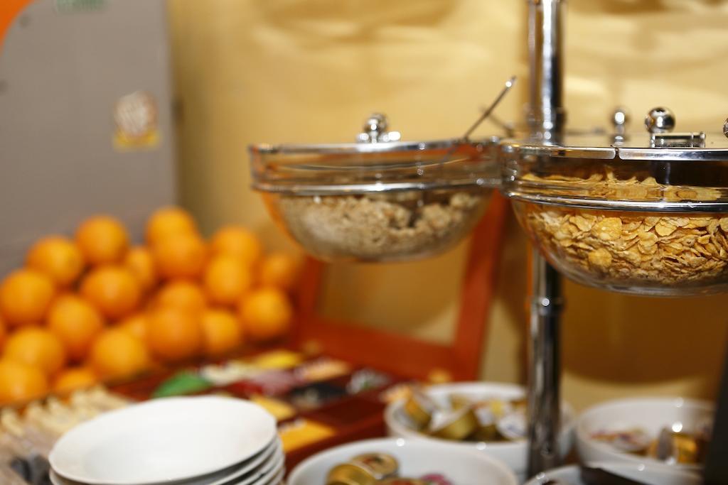 Hotel Estense Модена Екстер'єр фото