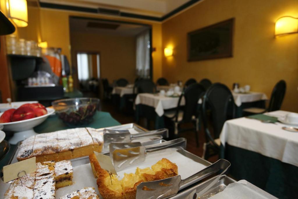 Hotel Estense Модена Екстер'єр фото