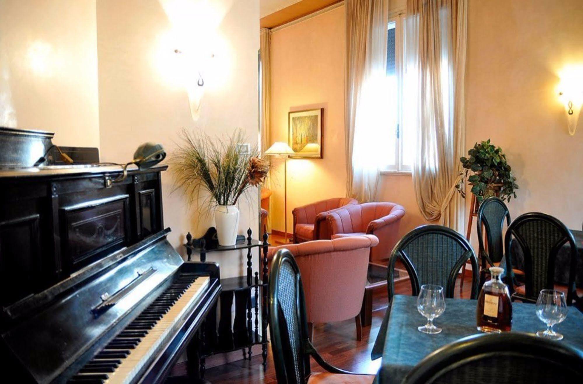 Hotel Estense Модена Екстер'єр фото