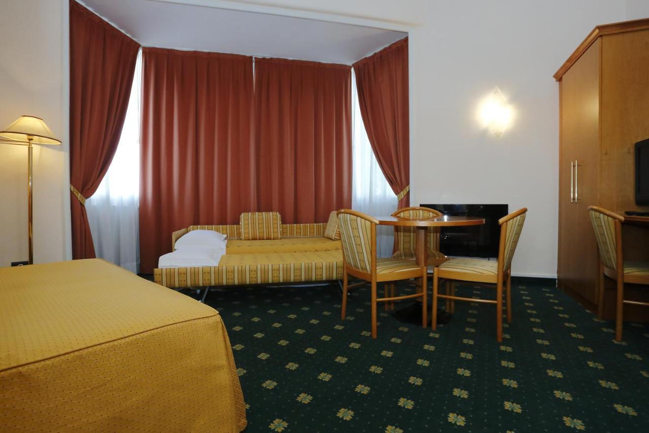 Hotel Estense Модена Екстер'єр фото